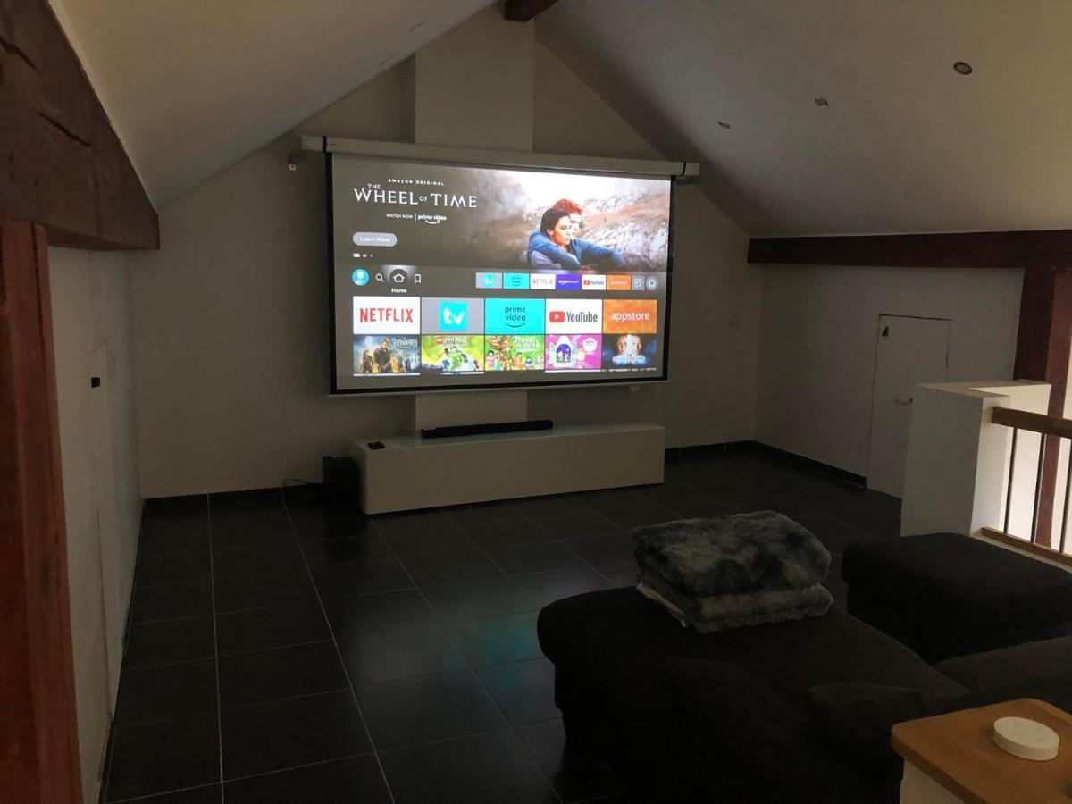 Useldange Cozy 120M² Apartment With 3 Bedrooms And 1 Home Cinema מראה חיצוני תמונה