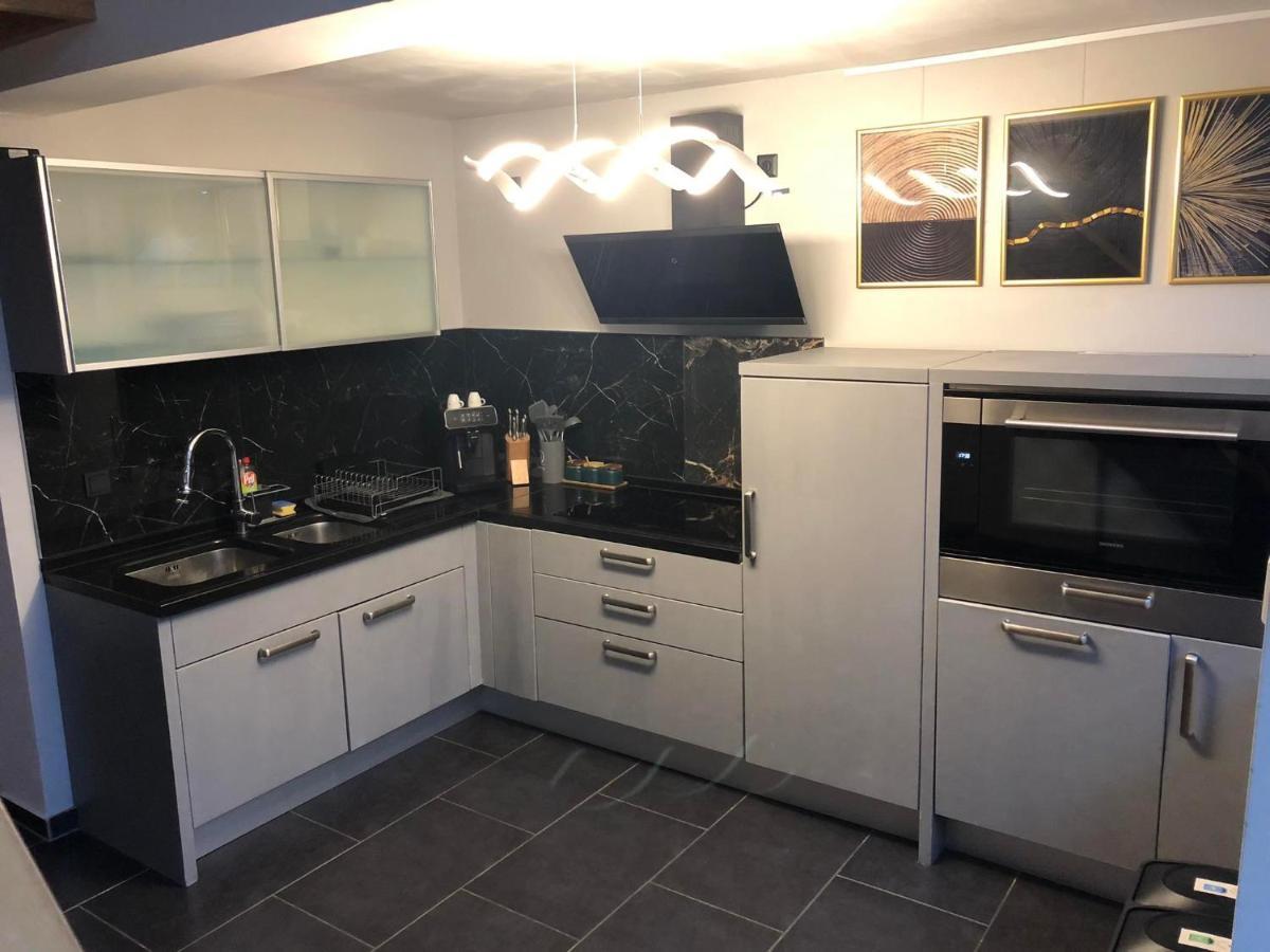 Useldange Cozy 120M² Apartment With 3 Bedrooms And 1 Home Cinema מראה חיצוני תמונה